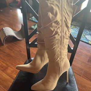 NWOT wide calf scrunched boot by Shoe Dazzle